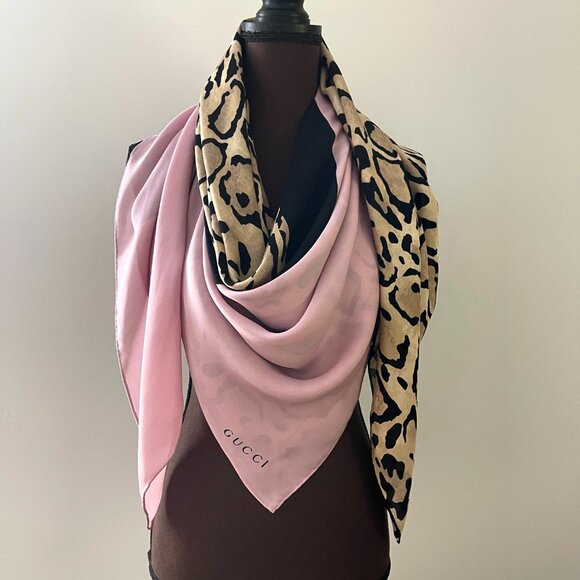 New Gucci Oversize Shawl Animal Print Pink Silk Wrap Scarf - Picture 1 of 16
